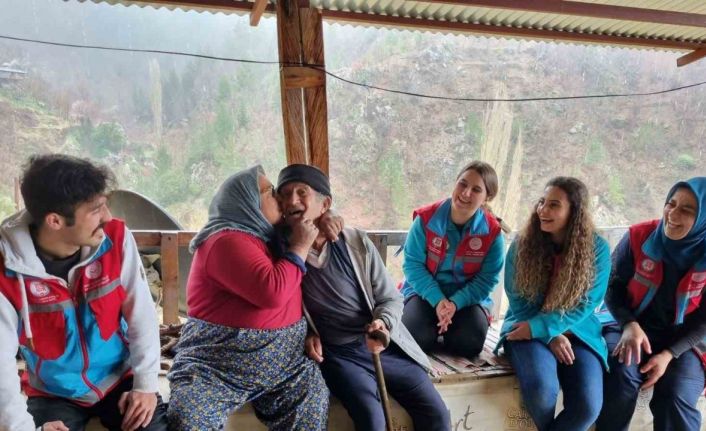 SYDV bünyesinde kurulan ’Vefa Birimi’ ekipleri ihtiyaç sahiplerinin hizmetine koşuyor