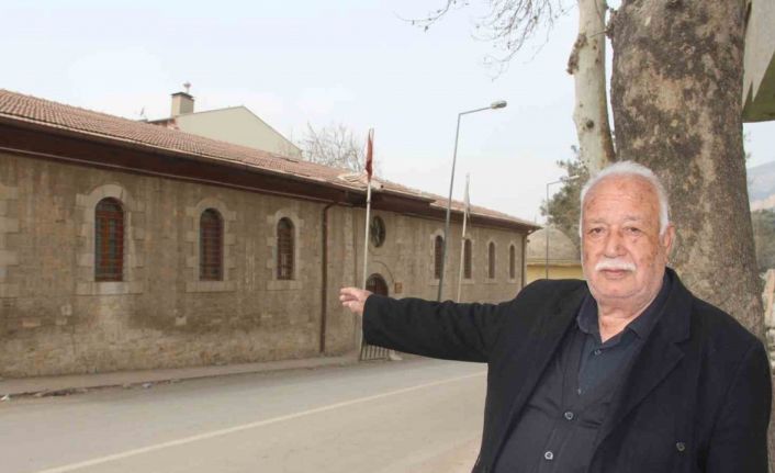 Tam 3 asırlık tarihi taş kilise depremde zarar görmedi