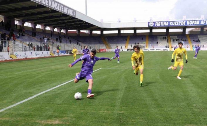 TFF 2. Lig: Afyonspor: 5 - Tarsus İdman Yurdu: 1