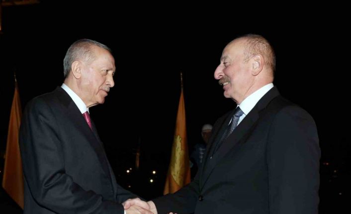 UEFA Avrupa Konferans Ligi: Medipol Başakşehir: 1 - Gent: 4 (Maç sonucu)