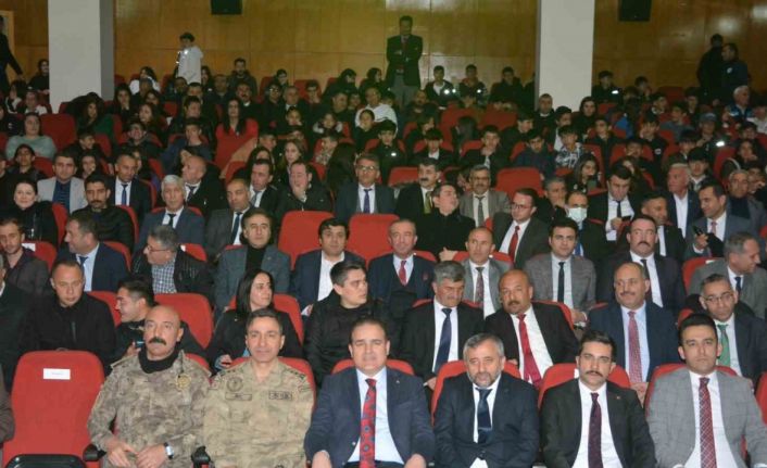 Vali Akbıyık, nevruz programına katıldı