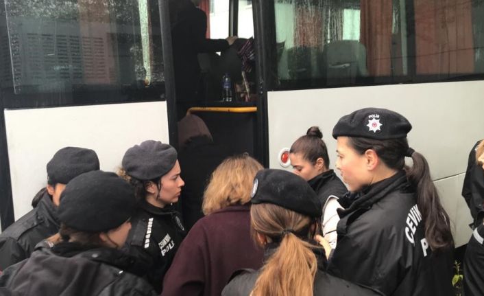 Adnan Oktar suç örgütünün 7 üyesi adliyeye sevk edildi