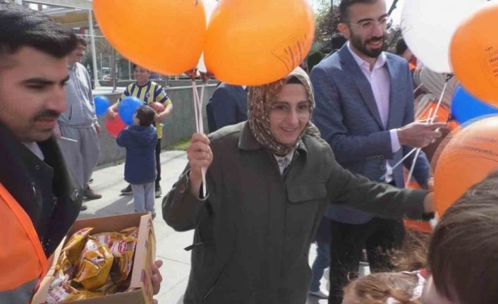 AK Parti İstanbul 3. Bölge Milletvekili Adayı Kökçe, Küçükçekmece’de çocuklarla buluştu