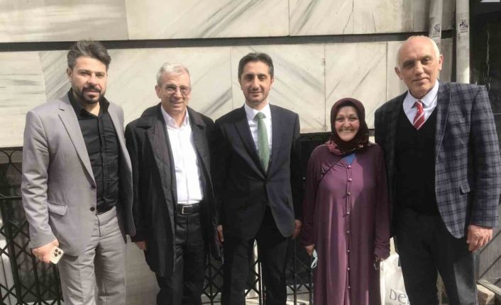 AK Parti İstanbul İl Teşkilatı kapı kapı dolaşmaya devam ediyor
