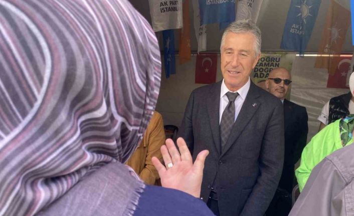 AK Parti İstanbul Milletvekili adayı Nazif Çetin, Avcılar’da hasta ve yaşlı seçmenleri evlerinde ziyaret etti