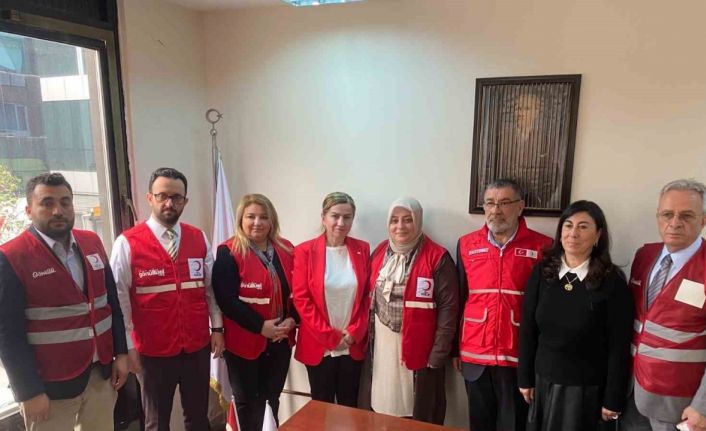 AK Parti İstanbul Milletvekili Adayı Süslü, Kızılay’a kan bağışı çağrı yaptı