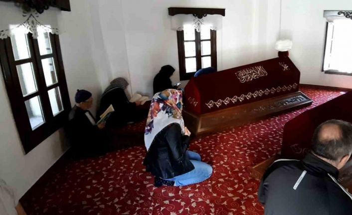 Akşemseddin Hazretleri Türbesine yoğun ilgi