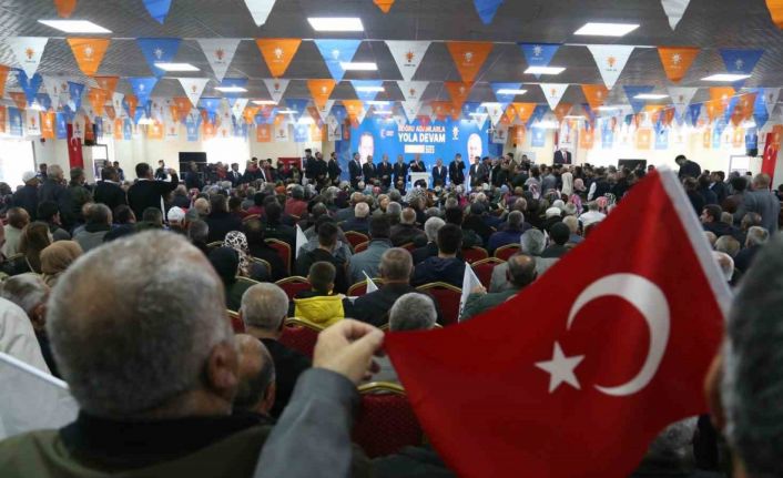 Bakan Akar ile Başkan Büyükkılıç, Yahyalı ve Develi’de müjdelerle gönülleri fethetti