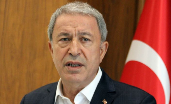 Bakan Akar: "Mehmetçik, son üç günde Irak ve Suriye’nin kuzeyinde 18 teröristi etkisiz hale getirdi”