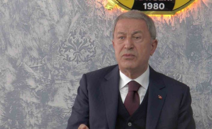 Bakan Akar: "Mehmetçik şu anda Zap’ta, Gabar’da, Gara’da. Teröristlerin barınakları, sığınakları başlarına yıkıldı"