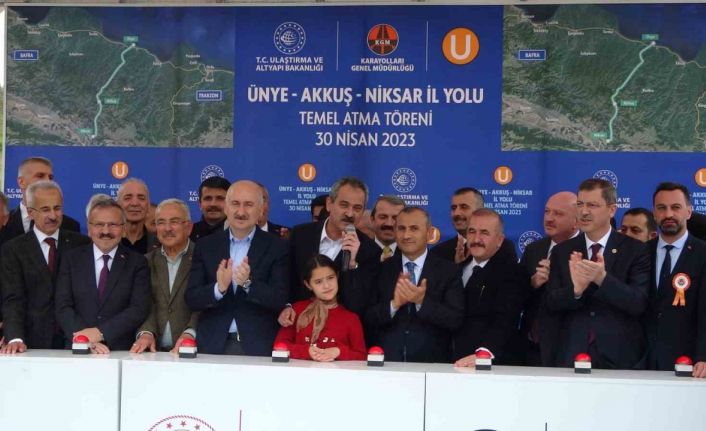 Bakan Karaismailoğlu ve Bakan Özer, Ordu’da yol temel atma programında konuştu