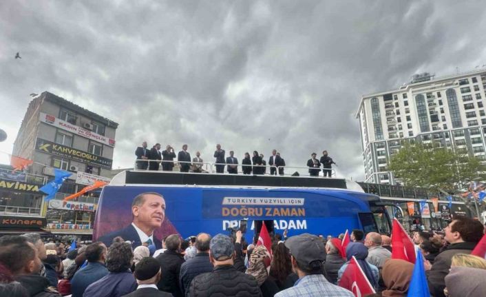 Bakan Soylu’dan konuşması sırasında şarkı açan HDP standına tepki
