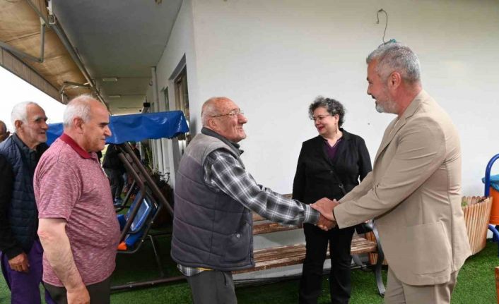 Başkan Şükrü Sözen belediye personeliyle bayramlaştı