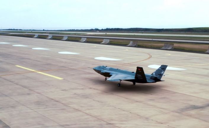 Bayraktar KIZILELMA 8. uçuş testini başarıyla tamamladı