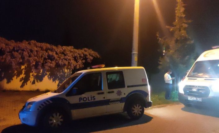 Bunalımda olduğu iddia edilen kişi telefonları açmayınca ekipler kapıyı kırarak içeri girdi