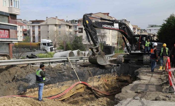 Büyükçekmece’nin çeyrek asırlık sorunu, İSKİ ve Belediye ekiplerinin ortak projesi ile 8 günde çözüme ulaştı