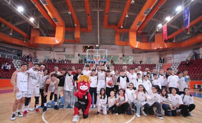 CO Basket son 16’ya yükseldi