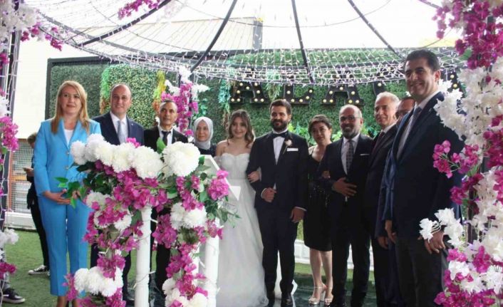 Deha TV ailesinin mutlu günü