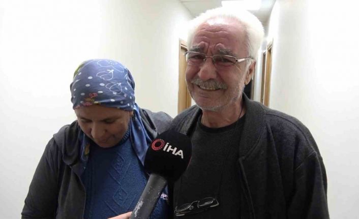 Depremde hayatını kaybeden öğrencilerinden bu bayram mesaj gelmedi, göz yaşlarına boğuldu