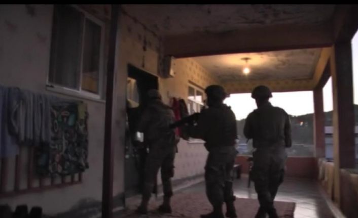 Diyarbakır merkezli 10 ilde PKK-KCK operasyon: 16 gözaltı