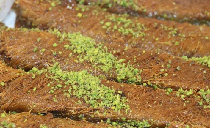 Diyarbakır’da üretilen 40 tona aşkın ‘tescilli’ burma kadayıf, Türkiye’nin ağzını tatlandıracak