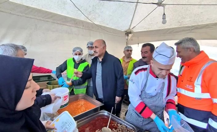 Doğanşehir’de depremde vefat edenler için mevlit okutuldu