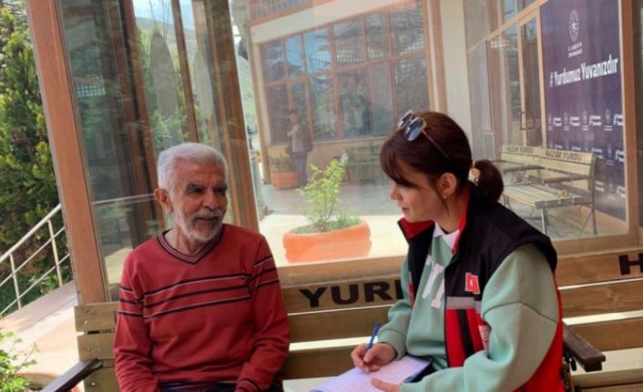 Elazığ’da psiko-sosyal destek ekipleri depremzedeleri yalnız bırakmıyor