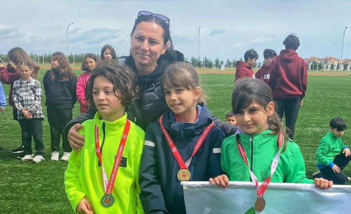 Elif Ada Akgün, 60 metre il birincisi oldu