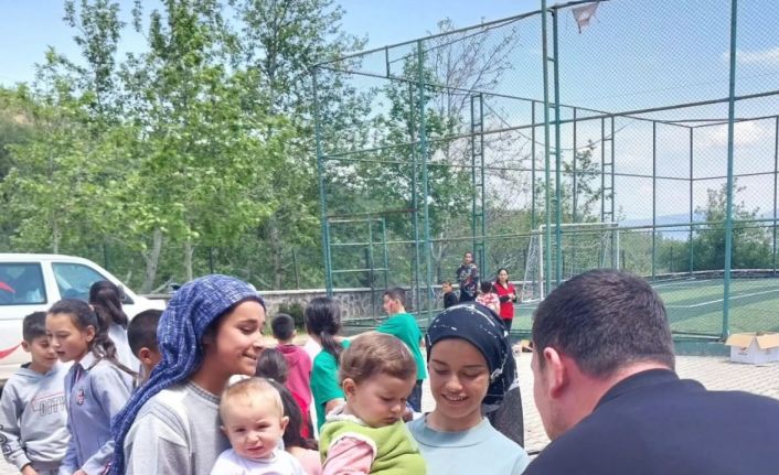 ESBALDER 23 Nisan’da deprem bölgesindeki 250 çocukla bayramlaştı