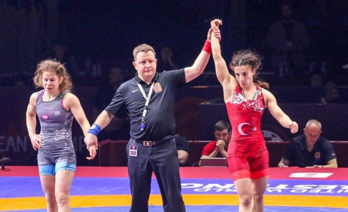 Evin Demirhan Yavuz’dan bronz madalya