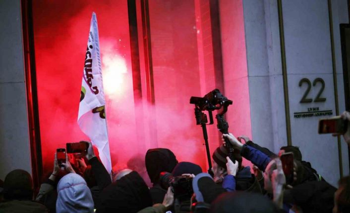 Fransa’da emeklilik reformuna karşı 12. kitlesel protesto düzenlendi