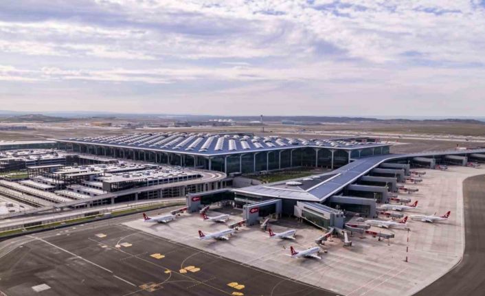 İstanbul Havalimanı’nda günlük uçuş ve yolcu sayısında tüm zamanların rekoru kırıldı