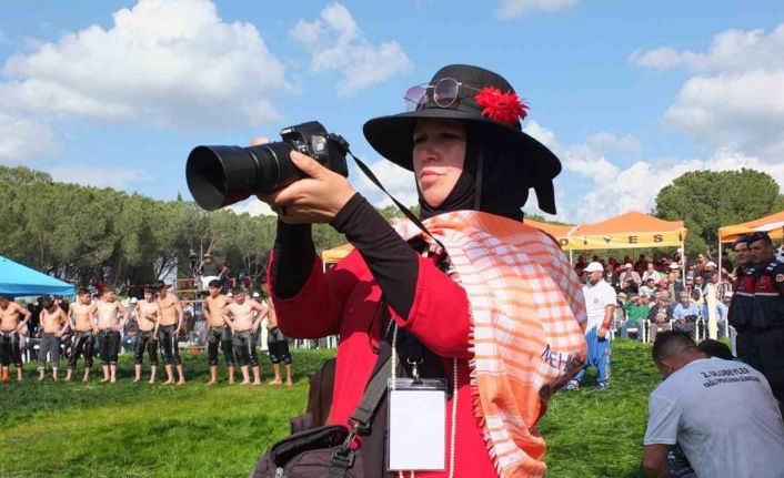 Kadın sanatçı güreşleri fotoğraflamak için Türkiye’yi geziyor