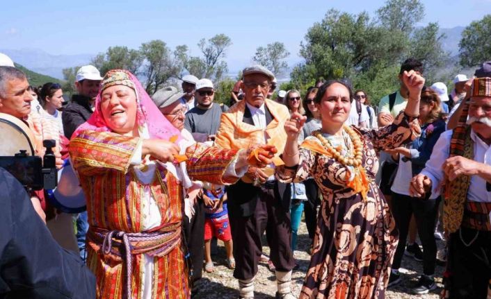Kaş’ta Likya Su Yolu Yürüyüşü ve Patara Yörük Göçü düzenlendi