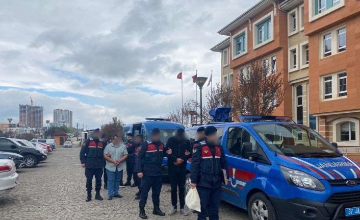 Kiraladıkları villayı uyuşturucu serasına çeviren şahıslardan 2’si tutuklandı
