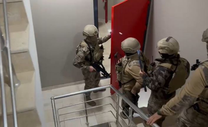 Kuzenler çetesinden 550 Milyon TL’lik yasa dışı bahis vurgunu: 35 gözaltı