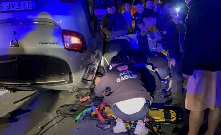 Maltepe’de kontrolden çıkan otomobil 3 araca çarpıp takla attı: 1 yaralı