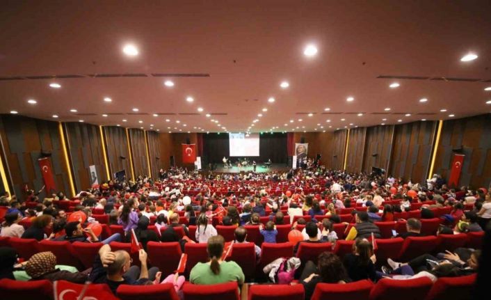 Merkezefendi’de çocuklar 23 Nisan’da doyasıya eğlendi