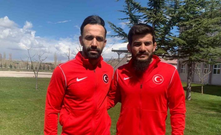 Milli güreşçiler Soner Demirtaş ve Servet Coşkun, Avrupa’da mindere çıkmaya hazır