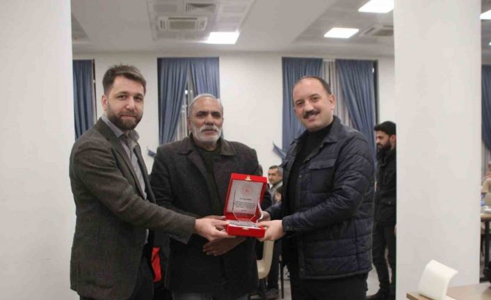 Müdür Özbey’den gençlik ve spor ailesi iftar yemeği