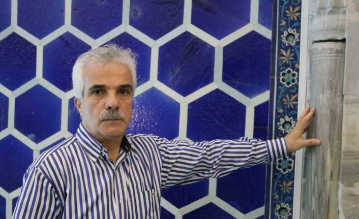 (Özel) Tarihi caminin ayarlarıyla oynadılar... 8 deprem terazisinden biri dönüyor