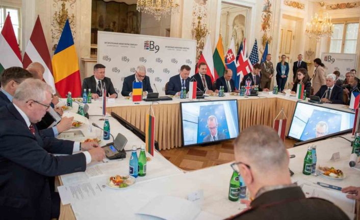 Romanya Savunma Bakanı Tilvar: "Rusya, Avrupa-Atlantik güvenliği için doğrudan ve en önemli tehdit"