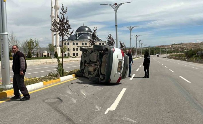 Sivrice Belediye Başkanının kullandığı araç takla attı