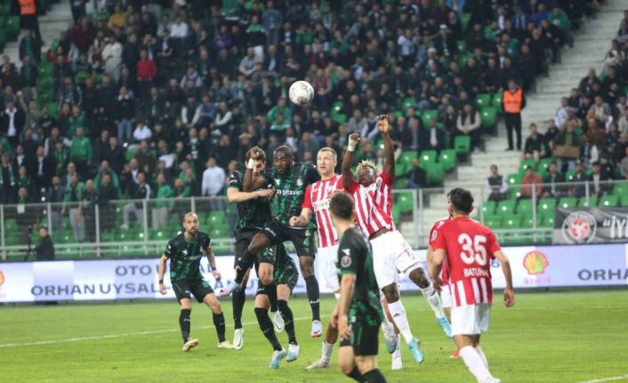 Spor Toto 1. Lig: Sakaryaspor: 1 - Boluspor: 1