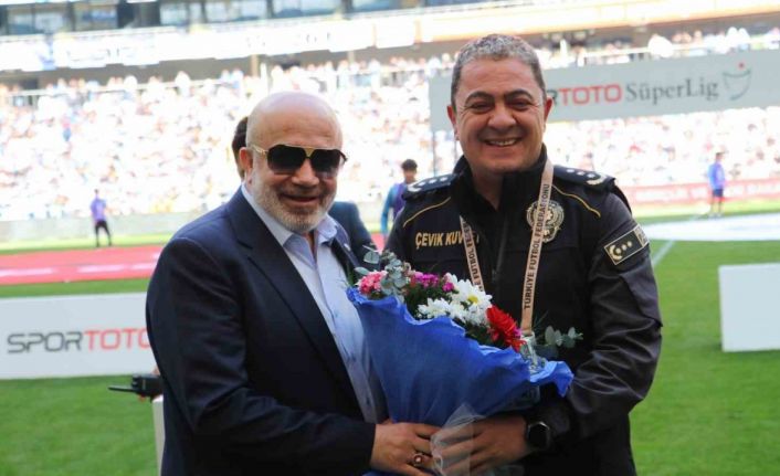 Spor Toto Süper Lig: Adana Demirspor: 2 - Kasımpaşa: 0 (Maç devam ediyor)