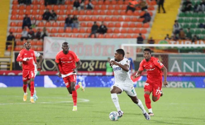 Spor Toto Süper Lig: Corendon Alanyaspor: 1 - Ümraniyespor: 0 (Maç sonucu)