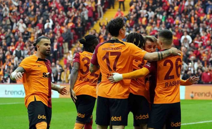 Spor Toto Süper Lig: Galatasaray: 1 - Karagümrük: 0 (Maç devam ediyor)