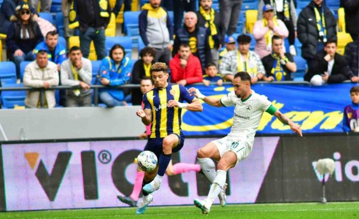 Spor Toto Süper Lig: MKE Ankaragücü: 0 - Giresunspor: 1 (İlk yarı)