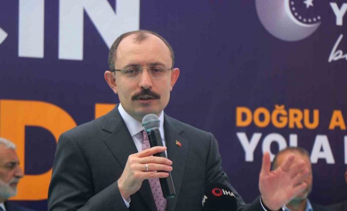 Ticaret Bakanı Muş’tan Davutoğlu’na eleştiri: "Elinde ne var ne yok fırlatıyor"