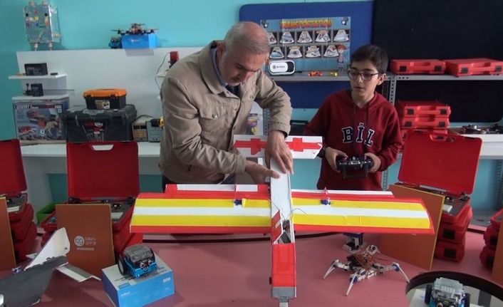 Vanlı öğrenciler kendi insansız kargo uçağını tasarlıyor